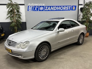 Mercedes-Benz CLK Coupé 240 Elegance // Autom. // Schuifdak // Leer // Carplay
