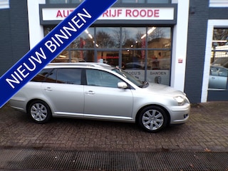 Toyota Avensis Wagon 1.8 VVTi Luna Business NIEUWE  APK,LEDER, CLIMA , TREKHAAK !!!