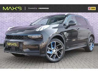 Lynk & Co 01 1.5 PHEV | Sportieve en Complete SUV met 1.800 kg trekgewicht | Elektrisch schuif/kanteldak | 20" LM velgen Adaptive Cruise Control | Premium Audio Systeem | Apple Carplay/Android Auto | Stoelverwarming | 360 gr. camera | Keyless Entry | Elektrisch verstelbare bestuurderstoel met geheugenfunctie