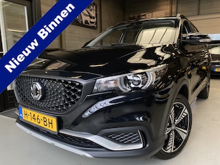 MG ZS EV Luxury 45 kWh ACC, Camera, Pano, Carplay