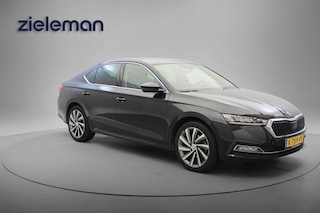 Skoda Octavia Sedan 1.0 TSI Business Edition Plus - Digitaal Cockpit, Carplay, Navi, Cruise, Stoelverw,