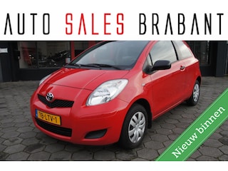 Toyota Yaris 1.0 VVTi Cool