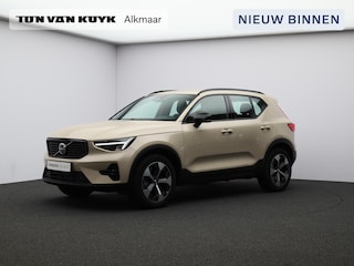 Volvo XC40 2.0 B4 Plus Dark / Trekhaak / Harman Kardon / Elektr. bed. stoelen / Stoel+stuur+voorruitverwarming