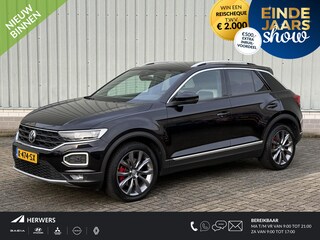 Volkswagen T-Roc 1.5 TSI Sport Business R / All season banden / Achteruitrijcamera / Trekhaak / Stoelverwarming / Climate Control /