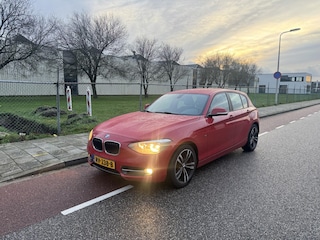 BMW 116d Sport Airco|Trekhaak|M-sport velgen