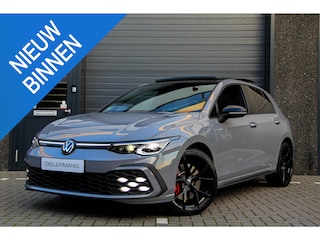 Volkswagen Golf 1.4 eHybrid GTE Dark Style | Panorama dak | IQ lights | 19' Estoril | Led verstralers