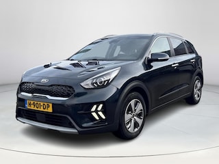 Kia Niro 1.6 GDi Hybrid DynamicPlusLine | Stoel/Stuur verwarming | Parkeercamera + Sensoren | Navigatie | Trekhaak | Rijklaarprijs!