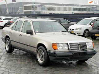 Mercedes-Benz 200-serie 200-500 (W124) 230 E DUITSE PAPIEREN.