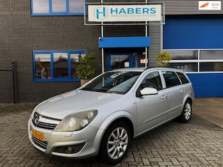 Opel Astra Wagon 1.8 Essentia 140PK|Xenon|Automaat|Trekhaak|Isofix|Airco|Electrische Ramen|Sensoren|Cruise Control|16INCH Velgen