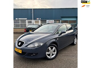 Seat Leon 1.6 25 Edition I | Airco | Cruise Control | LM Velgen | Radio | Nieuwe Distr.riem |Nieuwe W-Pomp | Nieuwe Koppelingset