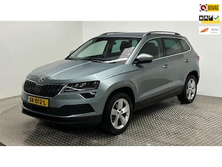 Skoda Karoq 1.5 TSI ACT Style Business automaat benzine navigatie cruisecontrole parkeersensoren stoelverwarming led