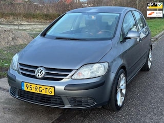 Volkswagen Golf Plus 1.6 FSI Comfortline Business 5-Drs ECC Audio/CD LMV 18" ABS Cruisecontrol Trekhaak Dealeronderhoud Nieuwe Apk