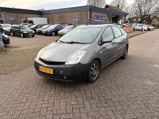 Toyota Prius 1.5 VVT-i NIEUWE APK!