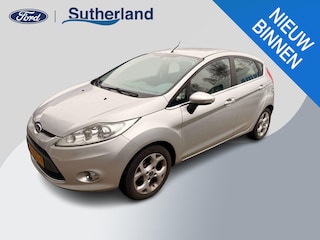 Ford Fiesta 1.25 Titanium 82pk Airco | 5 deurs | Trekhaak | Metaal lak | Nieuwe Distributie riem | Dealer onderhouden