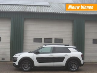 Citroën C4 Cactus 1.2 PURETECH SHINE