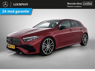 Mercedes-Benz A-klasse 180 Star Edition AMG Line | Nightpakket | Dodehoekassistent | Smartphone integratie | KEYLESS GO | 19 inch AMG velgen | Sfeerverlichting | Verwarmde stoelen vooraan | Panoramaschuifdak |