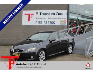 Lexus IS 250 Executive Schuifkanteldak/Stoelverwarming/Lederen bekleding/Navigatie/Achteruitrijcamera/Mark Levinson audio/Cruise control