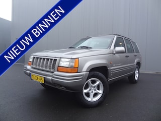 Jeep Grand Cherokee 5.9i V8 4X4 | LEDER | NL AUTO | NAP | YOUNGTIMER