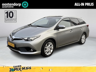 Toyota Auris Touring Sports 1.8 Hybrid Dynamic | Navigatie | Panoramadak | Bluetooth | Parkeercamera | Cruise control |