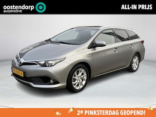 Toyota Auris Touring Sports 1.8 Hybrid Dynamic | Navigatie | Panoramadak | Bluetooth | Parkeercamera | Cruise control |