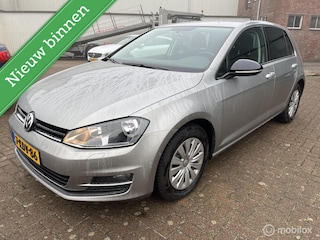 Volkswagen Golf 1.2 TSI Trendline NL auto dealer onderhouden