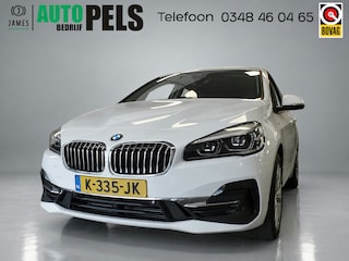 BMW 2-serie Tourer 225xe iPerformance eDrive Edition Navigatie, Clima controle, Cruise controle, Elek stoelen, Stoelverwarming, Head up display, Lederen bekleding, Pdc V/A, Xenon, Lm velgen 18'', Full options, Nederlandse auto!! Bovag afleverpakket 695,-