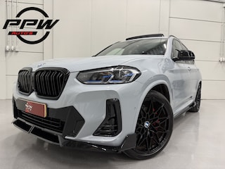 BMW X3 xDrive30e M-Sport Facelift PERFORMANCE BODYKIT BROOKLYN-GRAU/PANO/H&K/HEAD-UP/LASER/CAMERA/KEYLESS/21"M-SPORT/TREKHAAK ELECTR./ADAPTIVE-ONDERSTEL/LEER-GEPERFOREERD/UNIEKE AUTO/NET OH BEURT GEHAD/AUTO VERKEERT IN ABSOLUTE NIEUWSTAAT