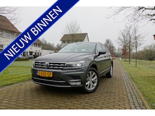 Volkswagen Tiguan 2.0 TSI 4Motion Highline | Trekhaak | Head-Up | 360° Camera | Leder | Memory | CarPlay |