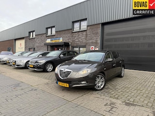 Lancia Delta 1.8-16V Di Platinum | AUTOMAAT | CRUISE | SCHUIFDAK | LEDER | NAVI |