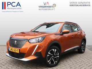Peugeot 2008 130 Pk Benzine Allure * Navigatie * Keyless Start Button * Dab Radio * 1/2 Lederen Interieur * Climate & Cruise Control * Vingerhoets; Vierde Generatie Eersteklas Service. Al meer dan 100 jaar een begrip in de Brabantse Kempen.