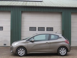 Peugeot 208 1.4 VTI ENVY
