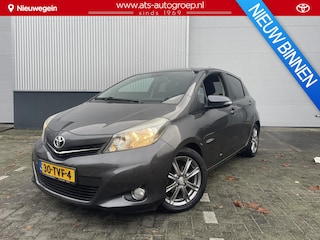 Toyota Yaris 1.3 VVT-i Dynamic Benzine Automaat | Trekhaak | luxe uitvoering | 1e eigenaar |