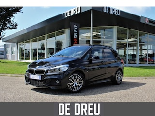 BMW 2-serie Tourer 225xe M-Sport | PANORAMA | LEDER | HEAD-UP