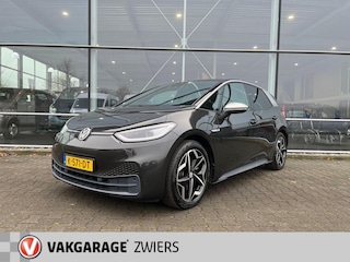 Volkswagen ID.3 First Plus 58 kWh Trekhaak Camera SOH 88%.
