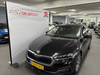 Skoda Octavia 1.0 e-TSI Business Edition Plus heel complete Octavia met Trekhaak Electrisch bedienbaar, Navigatie enz.