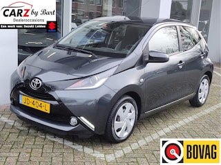 Toyota Aygo 1.0 VVT-i X-PLAY Camera | Airco | Lederen stuurwiel