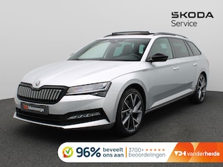 Skoda Superb Combi 1.4 TSI iV Sportline Business 218PK DSG SOH 97%, Trekhaak, Pano-Schuifdak, Elektrische Memorystoel, Stoelverwarming, Achteruitrijcamera, Virtual Pedal, Keyless, 19" LM Velgen, Adaptieve Cruise Control