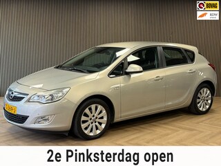 Opel Astra 1.6 Edition AUTOMAAT PDC AIRCO CRUISE TREKHAAK