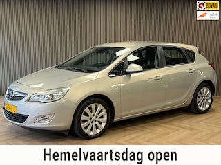 Opel Astra 1.6 Edition AUTOMAAT PDC AIRCO CRUISE TREKHAAK