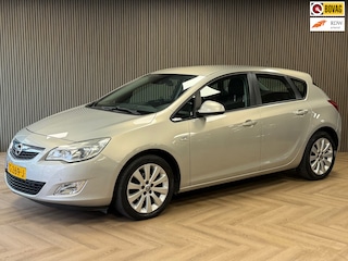 Opel Astra 1.6 Edition AUTOMAAT PDC AIRCO CRUISE TREKHAAK