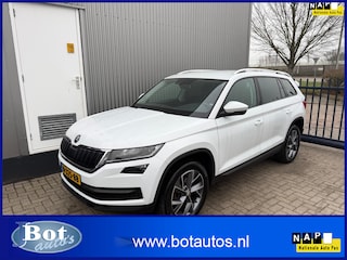 Skoda Kodiaq 1.5 TSI Business Edition 7-PERSOONS / 1E EIGENAAR / TREKHAAK / NAVIGATIE / CAMERA / NL-AUTO / ECC / LMV 19” / CRUISE