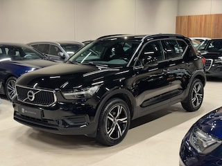 Volvo XC40 1.5 T3 163PK Momentum, Navi, Cruise, Cam, PDC, Clima, Voll Led, Bluetooth/Tel, Private Glas, Volledig Onderhouden