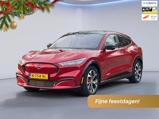 Ford Mustang Mach-E AWD 75 kWh, panoramadak, leder, achteruitrijcamera, 1 e eigenaar, NL auto met nationale auto pas