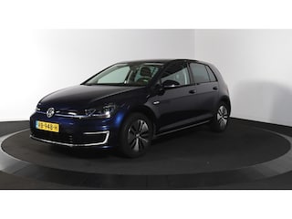 Volkswagen Golf | Adaptive Cruise | Carplay | ACC | Navigatie | Parkeersensoren | Telefoonvoorbereiding |