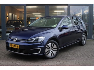 Volkswagen Golf | Adaptive Cruise | Carplay | ACC | Navigatie | Parkeersensoren | Telefoonvoorbereiding |