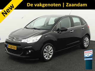 Citroën C3 1.2 PureTech Business Airco auto, Boordcomputer, Brake Assist System, Cruise control, Elek. Stabiliteits Programma, Elek. remkrachtverdeling, Navigatiesysteem De Citroën C3 1.2 PureTech Business uit 2015 is een compacte en comfortabele vijfdeurs hatchback, geschikt voor dagelijks gebruik. Hij is uitgerust met een zuinige 1,2-liter driecilinder benz