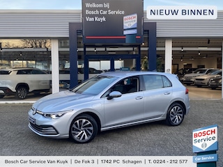 Volkswagen Golf 1.4 eHybrid Style / Automaat / 59.000 Km / Digitaal Dashboard / LED / DAB / Navi / Apple-Carplay&Android-Auto / ELKTR-Bestuurderstoel met massagefunctie / Stuur+Stoelverwarming / Adaptieve Cruise-Control / Climate-Control / Lane-Assist / Flippers / EKTR-Pakket / PDC / LMV 16'' / ENZ.