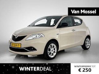 Lancia Ypsilon 0.9 TwinAir Opening Edition | Automaat | Parkeersensoren | Navigatie |