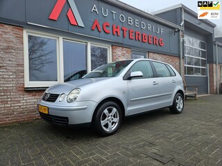 Volkswagen Polo 1.4-16V Athene Trekhaak! 5-Deurs! Airco! Cruise Control! NAP! Nette Auto!