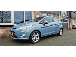 Ford Fiesta 1.25 Titanium Airco! Cruise Control! 5-Deurs! Nette Auto!